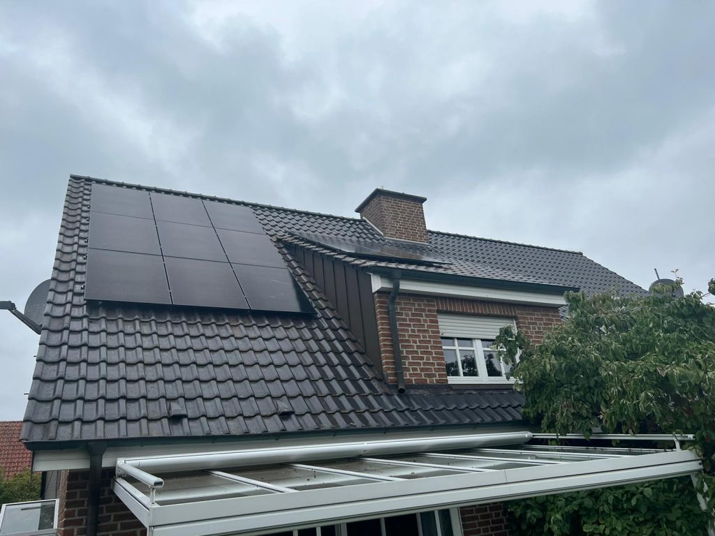 11 kwp mit 7,68 kwh Speicher, Emsdetten